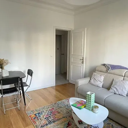 11th Arrondissement Homey Warm * París
